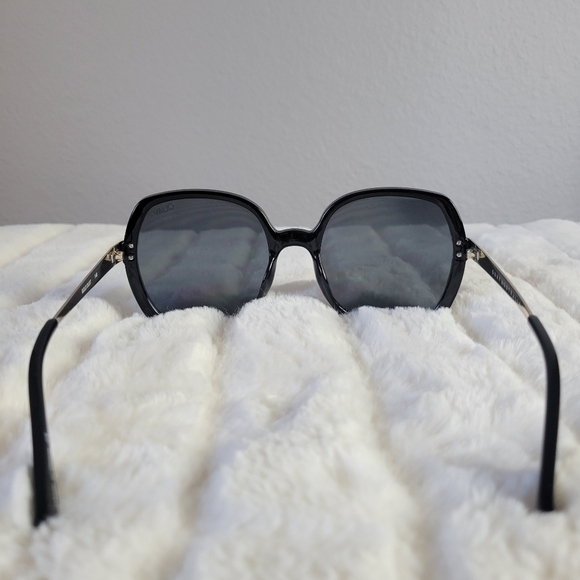 QUAY // ltd ed chrissy teigen retro-glam oversized round black smoke gold sunnie main image 14